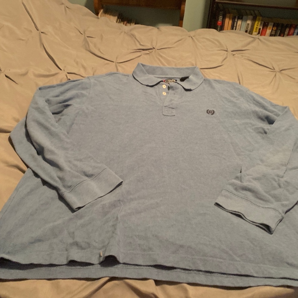 CHAPS MENS BLUE LS POLO. SIZE LARGE